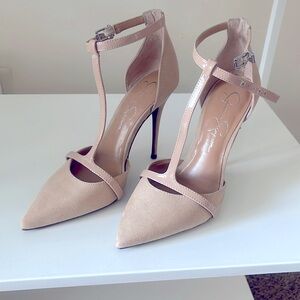 Jessica Simpson Black and Nude Pump with t strap. Size 7. Never been worn.